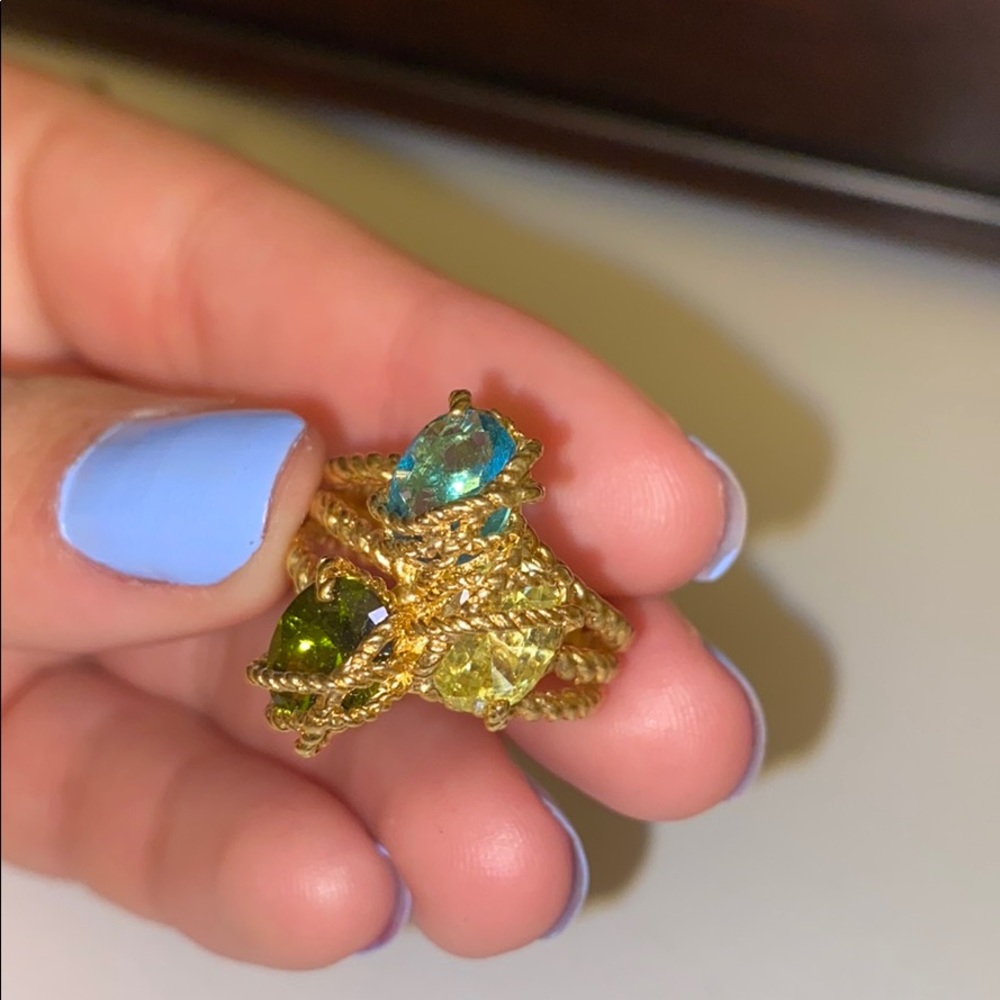 3 stone ring - Picture 2 of 3